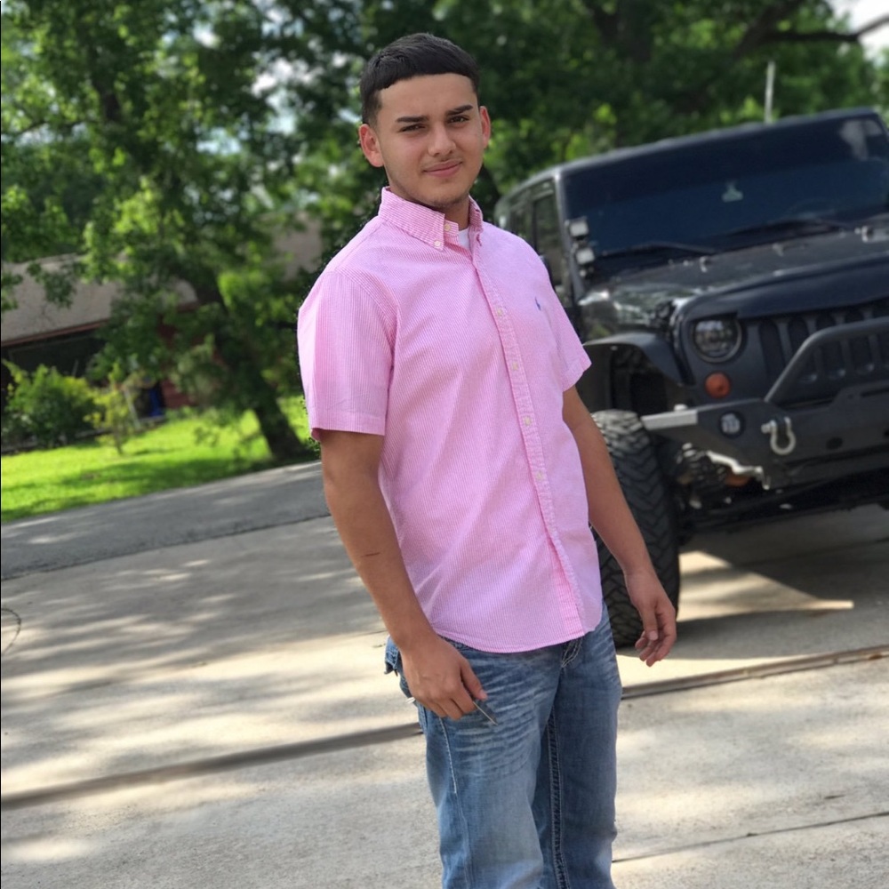 Meet your Posher, Adan